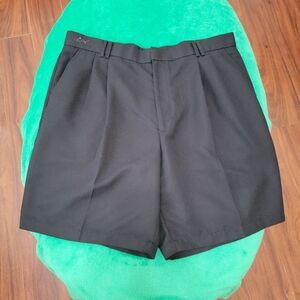 Greg Norman golf shorts pleated used